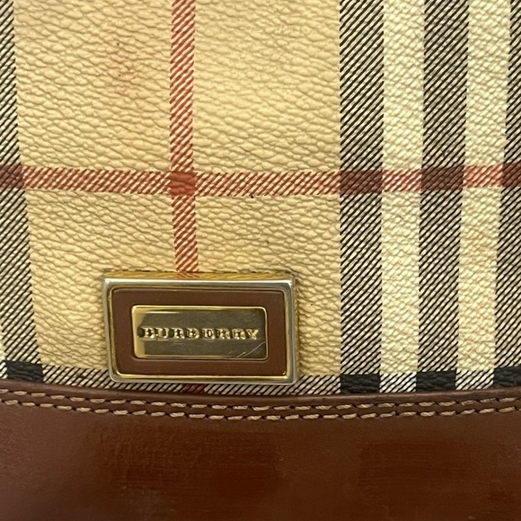Burberry Beige/Brown Haymarket Check Canvas and Leather Drawstring Bucket Bag - Picture 4 of 15